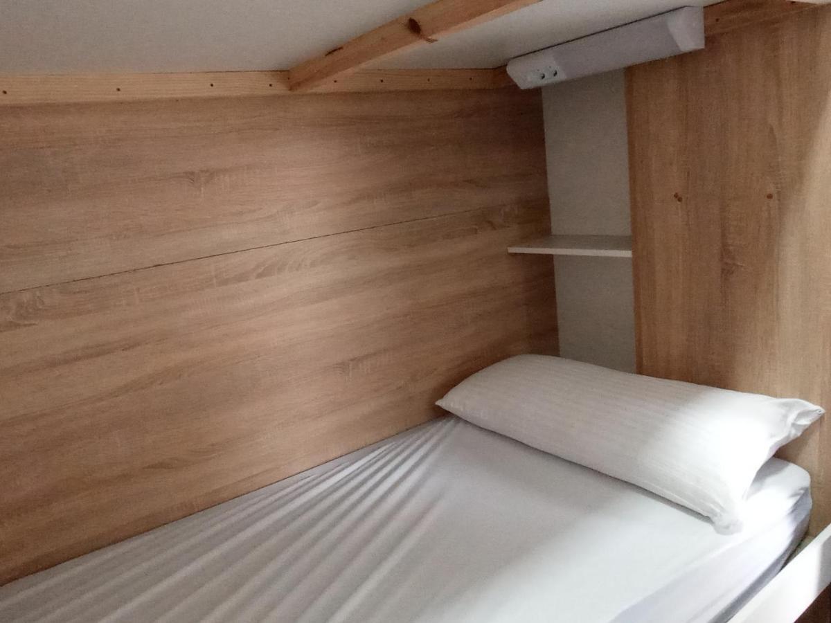 Albergue Alecer Caldas De Reis Zewnętrze zdjęcie